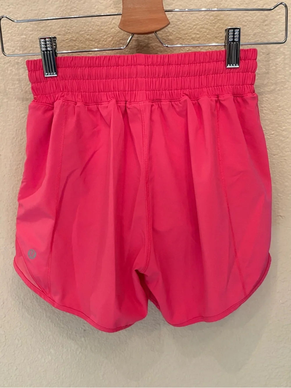 Lululemon Women Athletic Pink Hotty High-Rise Running Lined Shorts Size 2